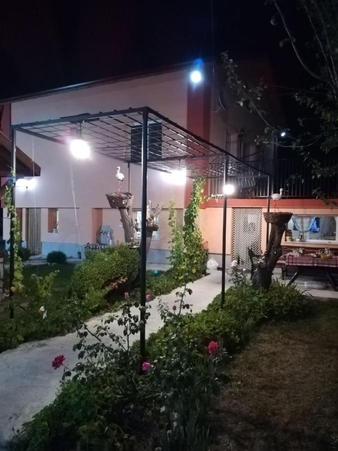 Къщи За Гости Ореха Σάμοκοβ Εξωτερικό φωτογραφία